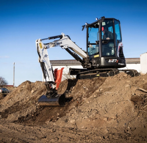 Location Bobcat 27z et pouce